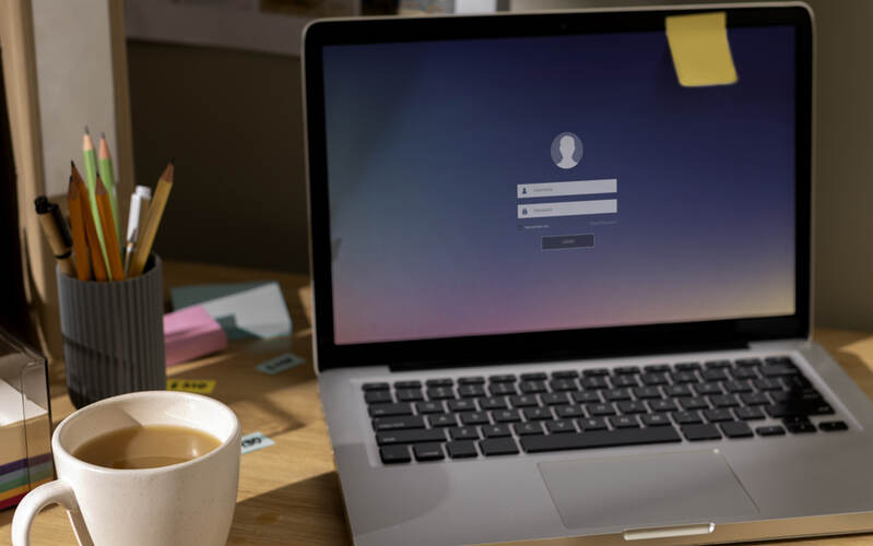 Mesa de trabalho para atendimento on-line